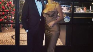 Photo of नए साल पर बॉयफ्रेंड संग रोमांटिक हुईं ईशा, विदेशी ब्वॉयफ्रेंड के साथ किया लिपलॉक