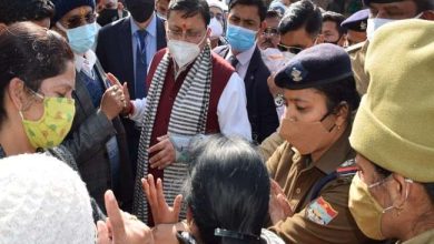 Photo of CM पुष्कर सिंह धामी ने डॉ. सुशीला तिवारी राजकीय चिकित्सालय में कोविड उपचार की व्यवस्थाओं का किया निरीक्षण