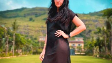 Photo of एक्ट्रेस मुग्धा गोडसे के किसिंग सीन को लेकर श्रुति सेठ ने दिया ये बयान ,बोले-‘हमने आखिर में इसे पूरी तरह से…