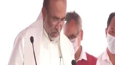 Photo of एन बीरेन सिंह ने दूसरे कार्यकाल के लिए इंफाल में मणिपुर के मुख्यमंत्री के रूप में ली शपथ, भाजपा ने बरकरार रखी सत्ता