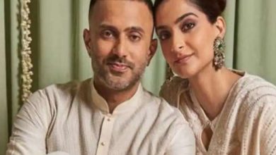 Photo of एक्टर सोनम कपूर और पति आनंद आहूजा के दिल्ली वाले घर पर हुई करोड़ों की चोरी, ज्वेलरी व नकदी चुराकर ले गए चोर