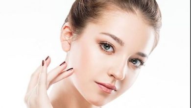 Photo of डल स्किन से छुटकारा पाने के लिए हल्दी-गुलाबजल से बनाए ब्लीच