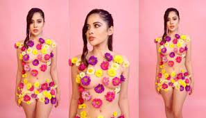 Photo of उर्फी जावेद के इस अंदाज को देखने के बाद सोशल मीडिया यूजर्स हुए हैरान तो वहीं बेकाबू दिखे फैंस