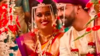 Photo of इंडियन आइडल 12 फेम सायली कांबले ने अपने लॉन्ग टाइम ब्वॉयफ्रेंड धवल से की शादी, वायरल हुईं खूबसूरत तस्वीरें