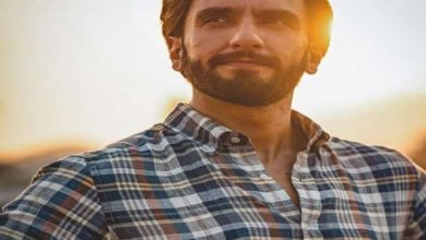 Photo of अगले महीने रिलीज होने वाली हैं रणवीर सिंह की फिल्म जयेशभाई जोरदार, एक्टर पोस्टर साझा कर फैंस से पूछा ये मजेदार सवाल