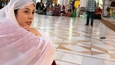 Photo of शहनाज गिल पहुंची स्वर्ण मंदिर, एक्ट्रेस की सादगी ने जीता फैंस का दिल