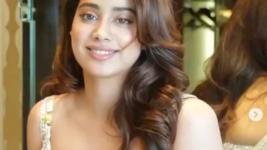 Photo of इतनी ज्यादा बोल्ड ड्रेस पहनकर करण जौहर की पार्टी में पहुंची जाह्नवी कपूर, Oops Moment का हुई शिकार 