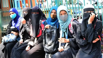 Photo of कर्नाटक में बार फिर गहराया हिजाब और मलाली मंदिर-मस्जिद का विवाद, बढ़ा सांप्रदायिक तनाव