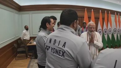 Photo of आज PM मोदी ने थामस और उबर कप के बैडमिंटन चैंपियनों से की मुलाकात, कहा- खिलाड़ियों ने बढ़ाया देश की शान…..