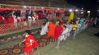 Photo of पितृ पर्वत पर यज्ञशाला की परिक्रमा के लिए उमड़ रहा भक्त, पढ़े पूरी खबर