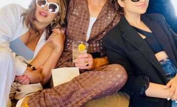 Photo of परिणीति चोपड़ा ने प्रियंका के बर्थडे की अनदेखी फोटोज की शेयर