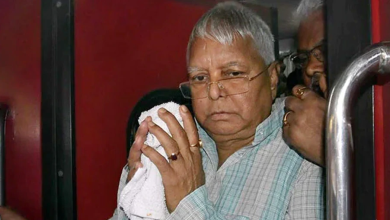 Photo of बिहार के पूर्व सीएम लालू यादव ICU में हुए भर्ती, बेहोशी के हालत में लाए गए थे अस्पताल