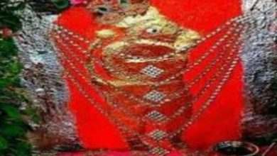 Photo of इस मंदिर में गिलहरी के रूप में विराजमान है बजरंगबली