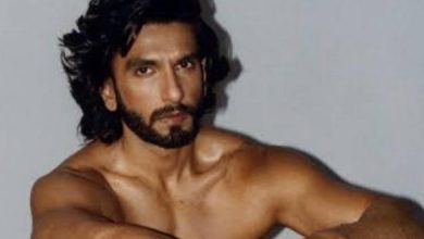 Photo of रणवीर सिंह की नेक्ड फोटो को लेकर अब कोलकाता के हाईकोर्ट दर्ज हुई शिकायत￼
