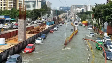 Photo of बेंगलुरु में भारी बारिश के करण जलभाराव