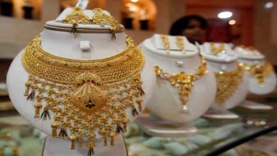 Photo of सस्ता हुआ सोना तो चांदी के दाम में आई उछाल, जानें ताजा रेट