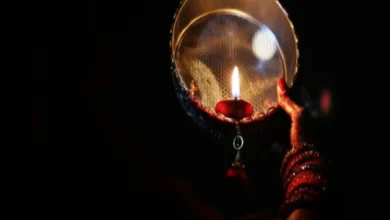 Photo of पति की दीर्धायु के लिए रखा जाता है करवा चौथ का व्रत।