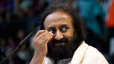 Photo of आर्ट ऑफ लिविंग के संस्थापक श्री श्री रविशंकर को गांधी शांति तीर्थयात्री पुरस्कार से किया गया सम्मानित