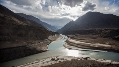 Photo of पाकिस्तान से सिंधु जल संधि को लेकर भारत ने पाक को घेरने की कोशिश…