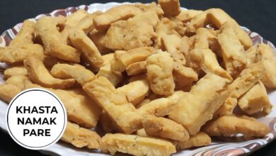 Photo of होली के शाम घर आए मेहमानों को खिलाए खस्ता नमक पारे, नोट करें रेसिपी