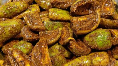 Photo of अगर आप आम के अचार को सिर्फ इसलिए खाने से बचते हैं क्योंकि उसमें बहुत सारा तेल मौजूद होता है तो ये रेसिपी आपकी परेशानी का हल हो सकती है