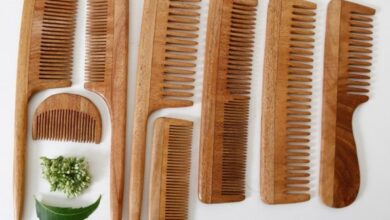 Photo of आईए जानते है बालों के लिए कौन सी कंघी है सही प्लास्टिक या लकड़ी…