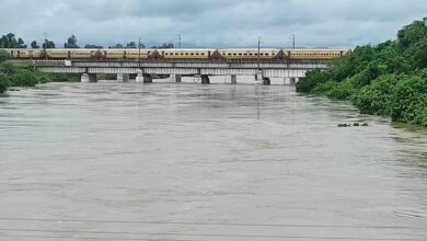 Photo of आंध्र प्रदेश के श्रीकाकुलम में बाहुदा नदी पर बना एक पुल टूटा, यातायात हुआ बाधित
