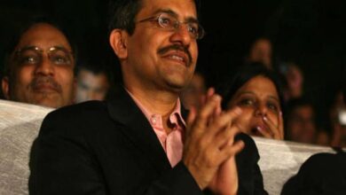 Photo of आइएएस अफसर विनीत जोशी को केंद्र सरकार ने आनन-फानन में हिंसाग्रस्त मणिपुर के लिया किया रवाना..