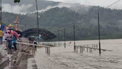 Photo of कुमाऊं में अत्यंत भारी बारिश को लेकर रेड अलर्ट,गंगा का जलस्तर चेतावनी रेखा से नीचे..