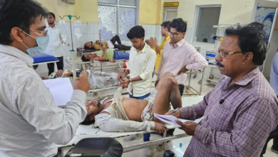 Photo of बलिया :  सड़क किनारे खड़े ऑटो को अज्ञात वाहन ने मारी टक्कर, जानिये पूरी ख़बर?