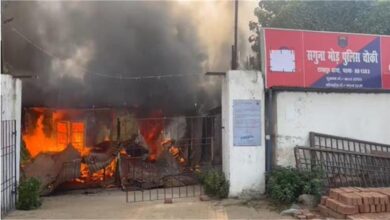 Photo of पटना में सगुना मोड़ पुलिस चौकी में लगी भीषण आग…