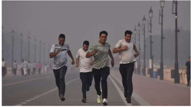 Photo of जहरीली हवा से मुश्किल में दिल्लीवासियों की सांसें,जानें AQI