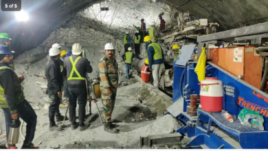 Photo of मजदूरों ने  11 दिन सुरंग के अंदर गुजरे एक-एक दिन का हाल बताया..