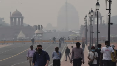 Photo of दिल्लीवासियों की सांसों पर संकट बरकरार,जाने कितने पर पहुंचा एक्यूआई..