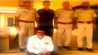 Photo of जैसलमेर: 21 कार्टन अवैध शराब को पुलिस ने किया जब्त, आरोपी को किया गिरफ्तार