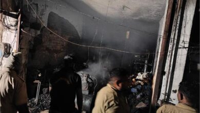 Photo of लुधियाना: फैक्टरी में लगी भीषण आग,  फैक्ट्री के अंदर सो रहे कई सारे लोग झुलसे