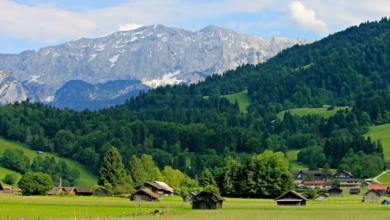 Photo of भीड़ से दूर कहीं सुकून से करना चाहते हैं तो निकल जाएं इन खूबसूरत गांवों की ओर