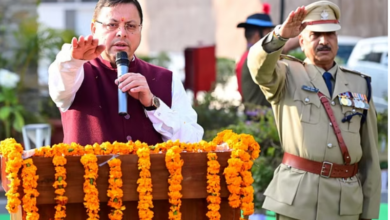 Photo of गणतंत्र दिवस: तिरंगों से सजे दून के बाजार, सीएम धामी ने आवास पर फहराया राष्ट्रीय ध्वज