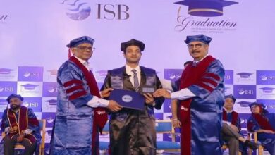 Photo of अलीगढ़: रियल एस्टेट कारोबारी सागर मंगला को अकादमिक उत्कृष्टता पुरस्कार