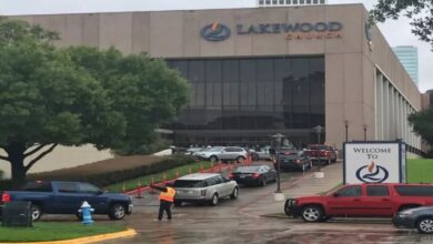 Photo of गोलीबारी से फिर थर्राया अमेरिका, ह्यूस्टन के लेकवुड चर्च में फायरिंग