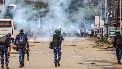 Photo of मणिपुर: चुराचांदपुर में पुलिसकर्मी के निलंबन पर मचा बवाल