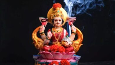 Photo of शुक्रवार के दिन ध्यान रखेंगे ये बातें, माता लक्ष्मी जी की कृपा बनी रहेगी