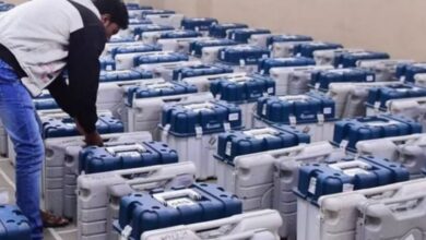 Photo of निर्वाचन आयोग का आदेश: सरकारी वाहनों में ही होगा ईवीएम का परिवहन