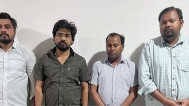 Photo of यूपी: आरओ-एआरओ परीक्षा का पेपर आउट कराने वाले डॉ. शरद समेत चार गिरफ्तार